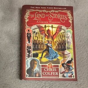 The Land of Stories: A Grimm Warning Book